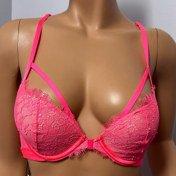 Victoria's Secret Other - NWOT Victoria Secret Push Up Bra S 30B